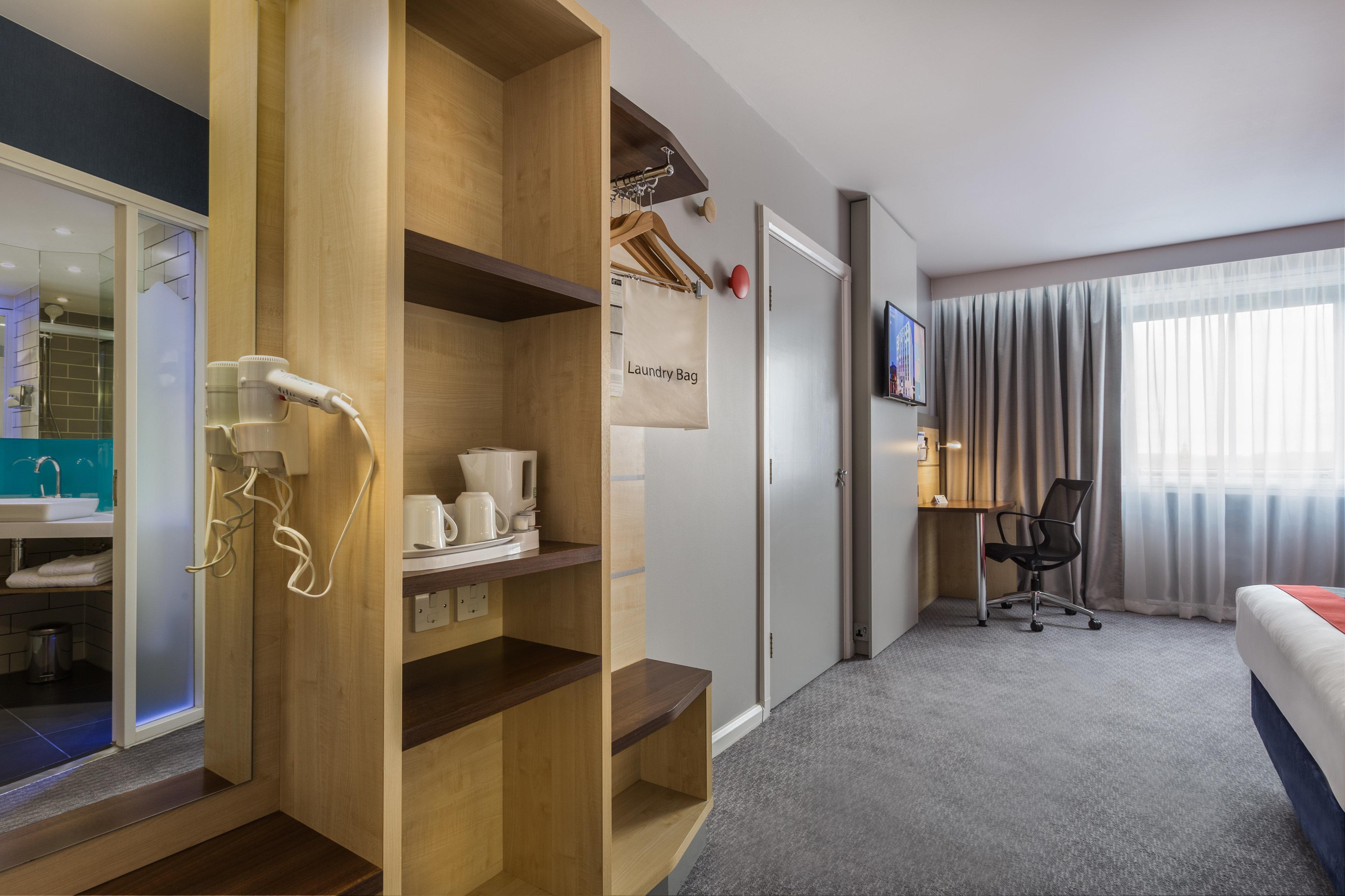 Holiday Inn Express London - Watford Junction By Ihg Esterno foto